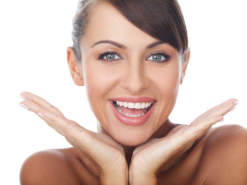 Sorisa bonita con tratamiento de estética dental
